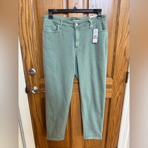 Tommy Bahama Women's Leila Sunwashed Midrise Slim Boyfriend Jeans